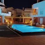 Casa Sienna, *