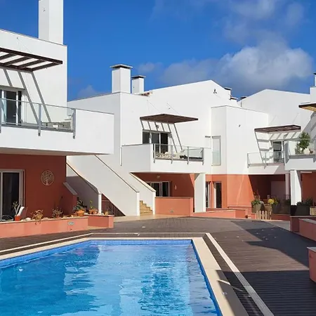 Casa Sienna, *