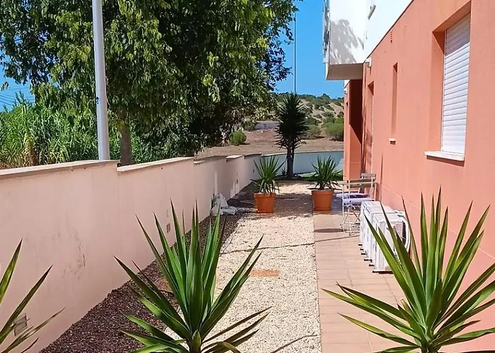 Casa Sienna, *